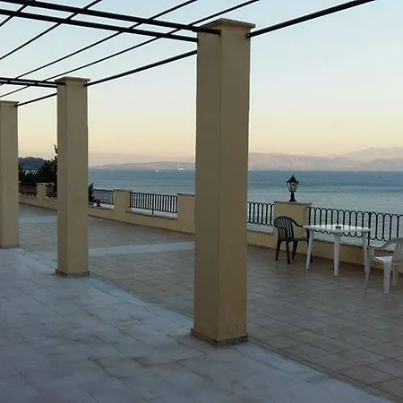 Hotel de apartamente Litharia Benitses (Corfu)