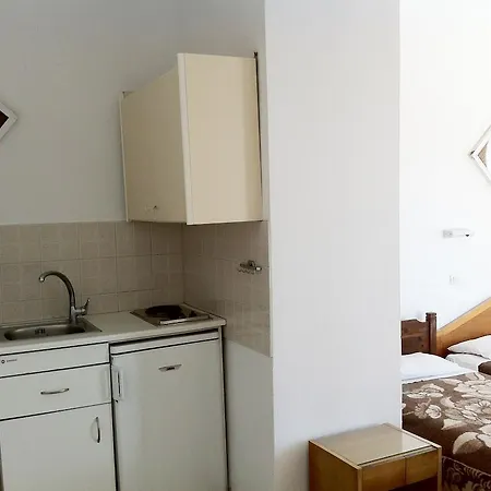 Litharia Hotel de apartamente 2*