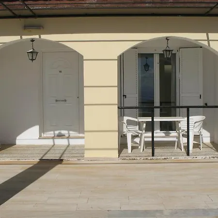 Hotel de apartamente Litharia 2*