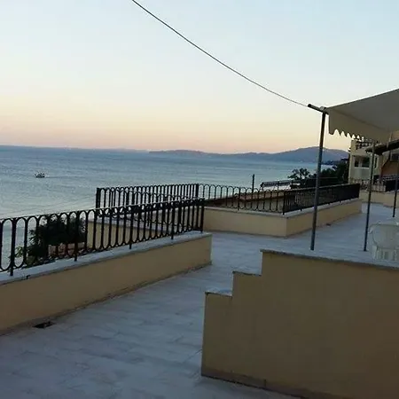 Appart hôtel Litharia Achílleion